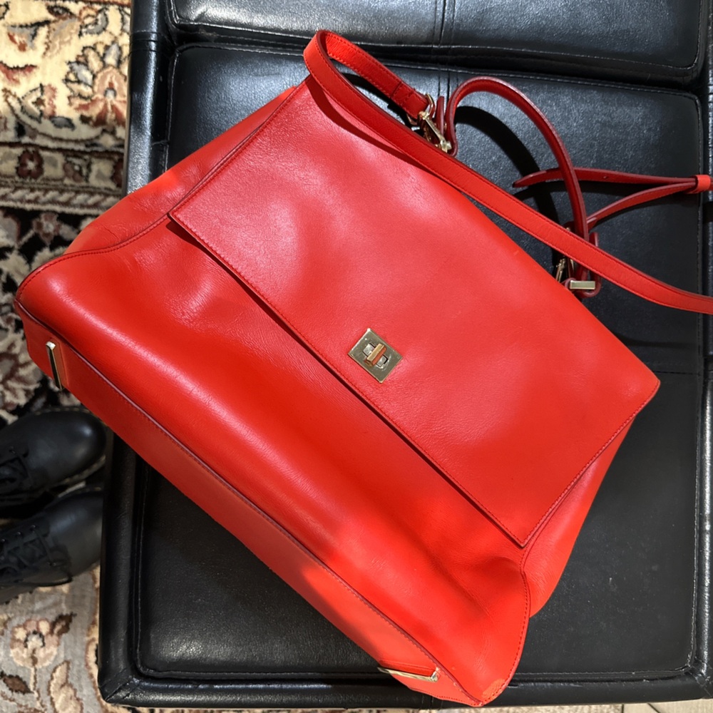 Loved Hugo Boss handbag